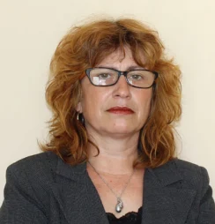 Корумпираната съдийка Ирена Венкова прецакала и депутата Росица Кирова