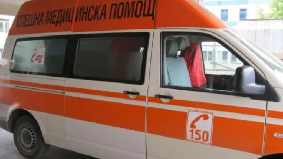 Млад мъж си преряза гърлото със стъкло пред очевидци във Враца, издъхна за секунди