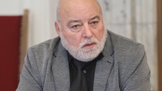 Измамникът проф. Карапетков се уплаши от Николай Попов