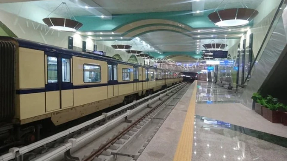 Избягало 6-годишно дете от София е открито да се вози само в метрото Избягало 6-годишно дете от София е открито да се вози само в метрото