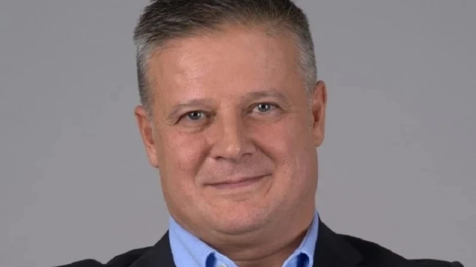 Данаил Димов: Стефка Костадинова ще чака да минат всички дела преди да напусне БОК Данаил Димов: Стефка Костадинова ще чака да минат всички дела преди да напусне БОК