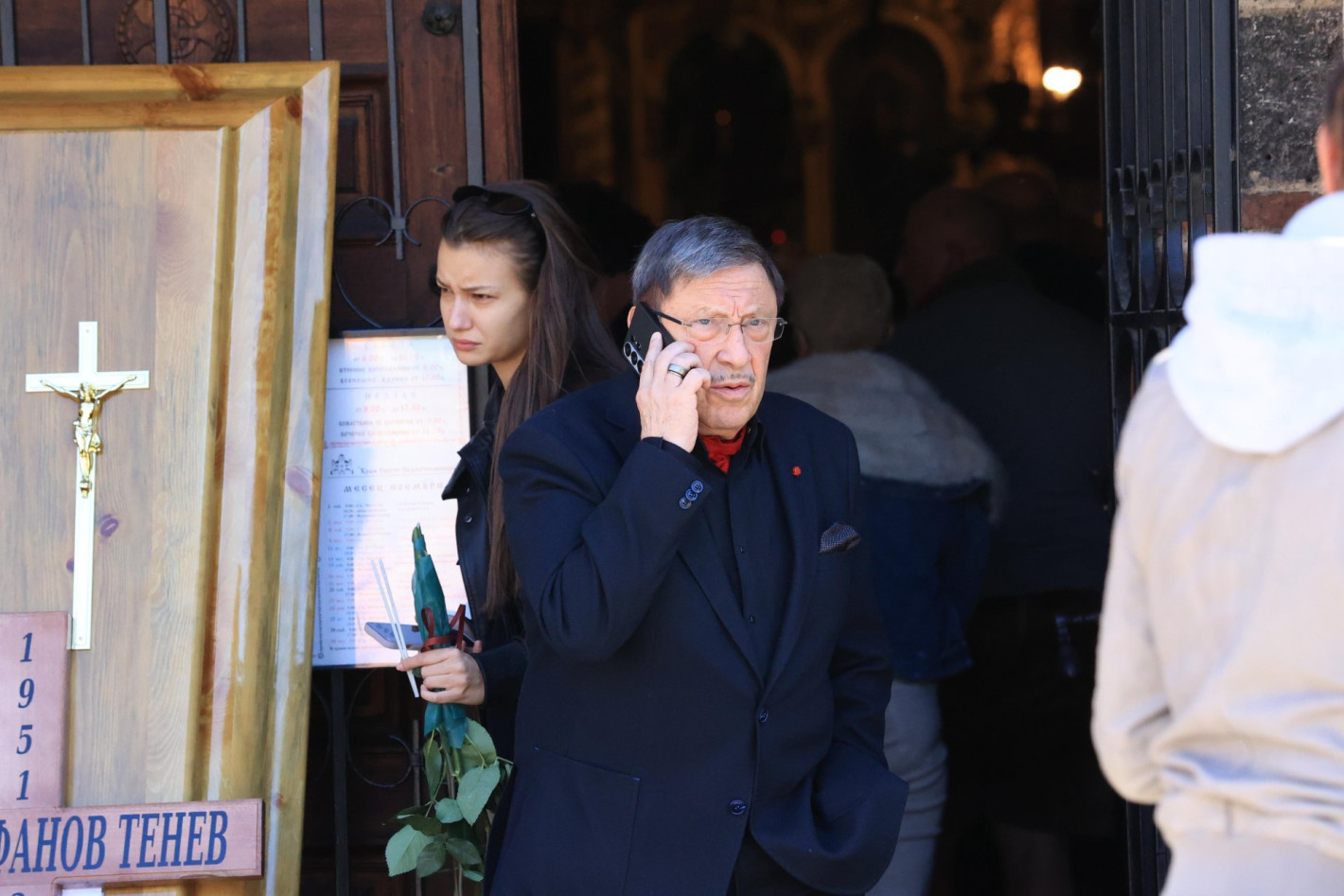 Последно сбогом с вечния бохем – Иван Тенев (снимки)