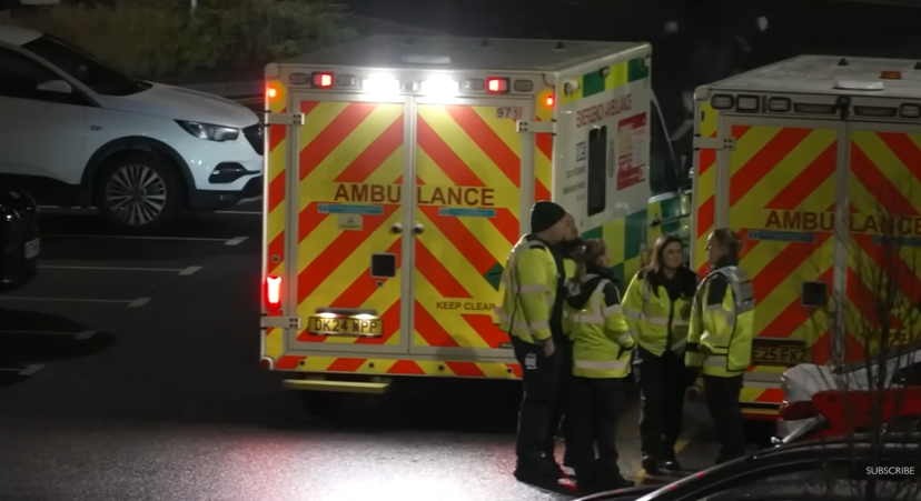 Кърваво нападение с нож във влак във Великобритания. Пътниците се криели в тоалетните