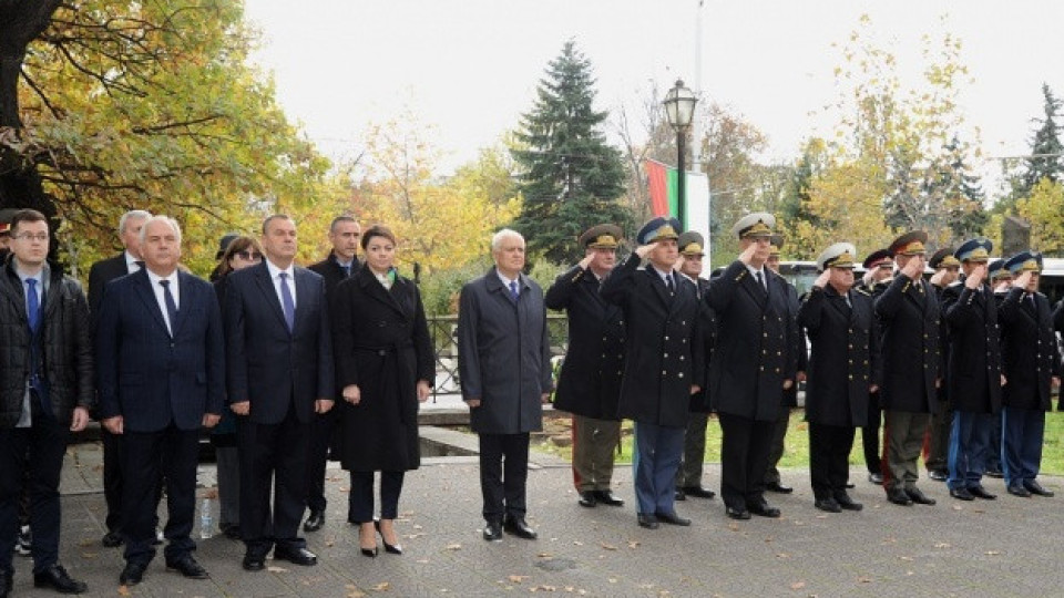 С военна церемония в София бе отбелязана 140-ата годишнина от Сръбско-българската война и 132-рата годишнина от кончината на първия български княз Александър I Батенберг