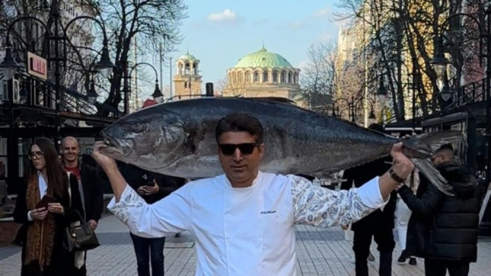 Шеф Решат: „Красивата ми усмивка привлича клиенти, а ястията ми ги карат да се връщат отново и отново в ресторанта“