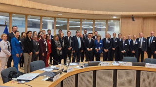 Весела Лечева участва в среща за спорта в Европа с Кърсти Ковънтри и еврокомисаря Глен Микалеф