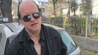 ФОТО БОМБА! Изловиха бургаското страшилище Любомир Парашкевов - Къдравия пред ОДМВР-Бургас (ЕКСКЛУЗИВНО ВИДЕО)