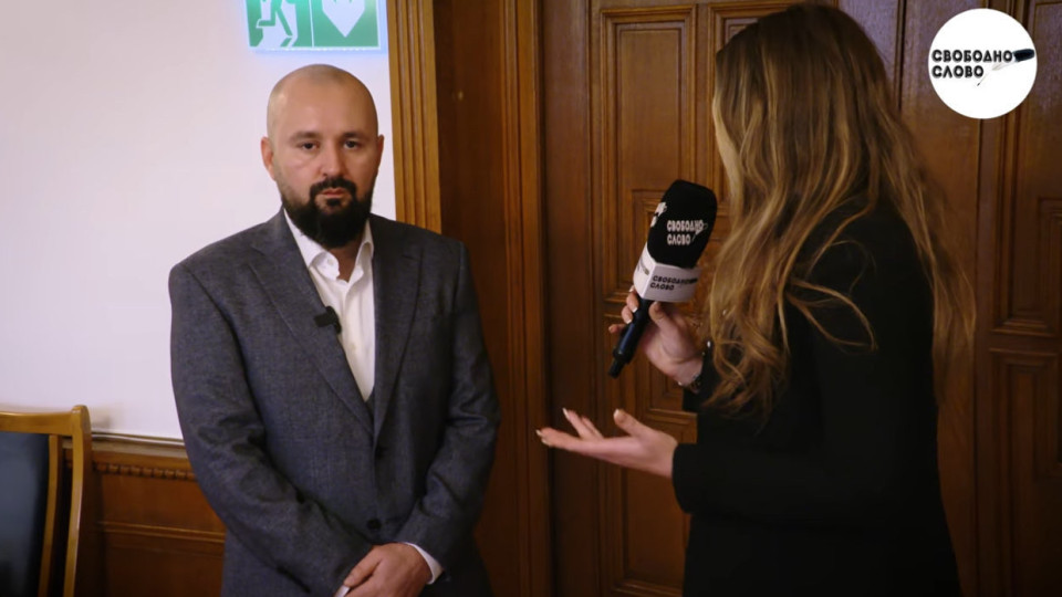 АНДРЕЙ МАЧУГАНОВ РАЗБИ НА ПУХ И ПРАХ ЛЪЖИТЕ НА БИВШАТА СИ ЖЕНА: “ГЛАСЪТ НА БАЩИТЕ” СЕ БОРИ ЗА ВИСШЕТО БЛАГО НА ДЕЦАТА (ВИДЕО)