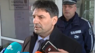 СДВР издига КПП-та за протеста пред парламента, проверяват известните с агресия лица (видео)