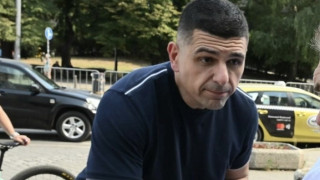 АБЕ МИРЧЕВ,ТИ ВЪОБЩЕ ИЗПРАВЯЛ ЛИ СИ СЕ НЯКОГА?