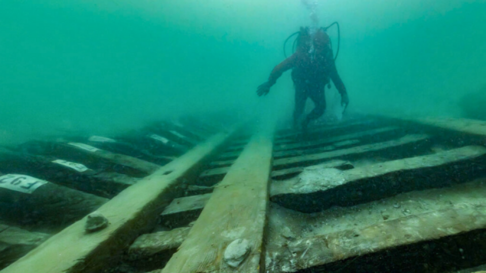 Археолози намериха древен развлекателен кораб край потопения остров Антиродос