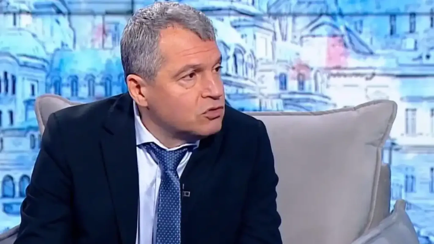 Тошко Йорданов разобличи с факти и снимки лъжите на Асен Василев и ортаците му за Пеевски