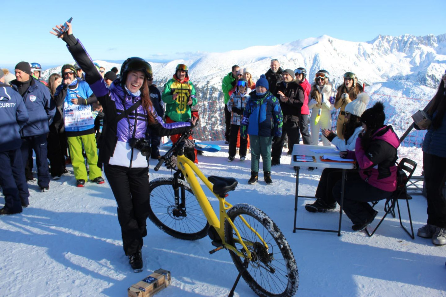 Световни ски легенди премериха сили на откриването на сезона в Банско