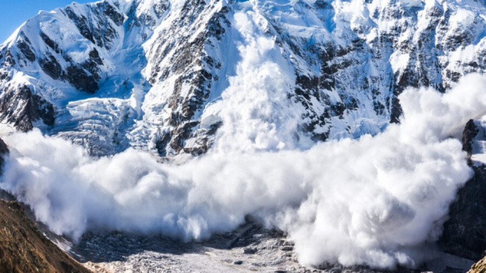 В планината през зимата. За какво да внимават туристите?