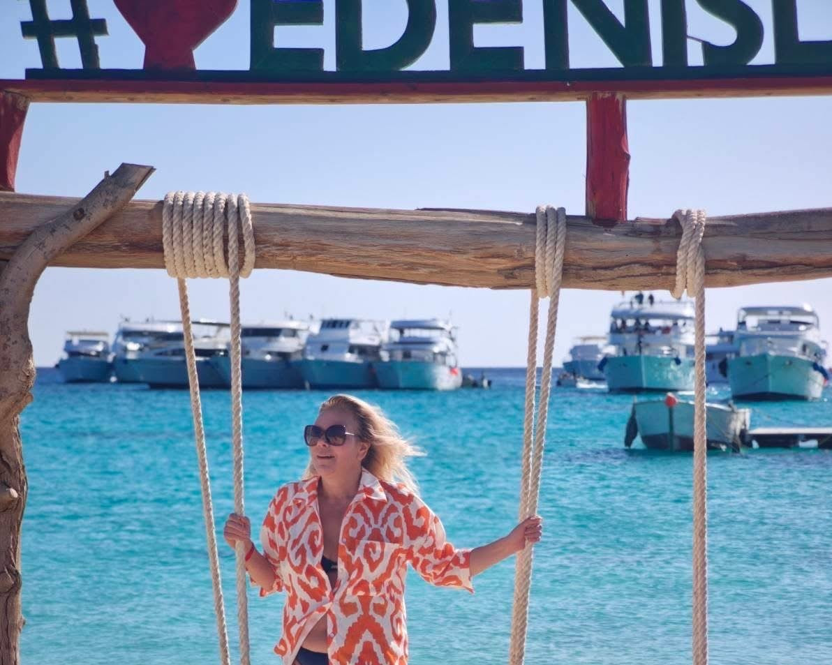 СКАНДАЛ! Зам.-кметицата на В. Терзиев - Надежда Атанасова се разпищоли по гащи