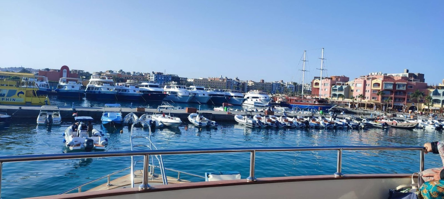 СКАНДАЛ! Зам.-кметицата на В. Терзиев - Надежда Атанасова се разпищоли по гащи