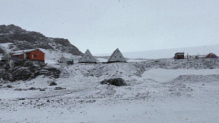 Капама и сарми с месо – с традиционна трапеза ще посрещнат новата година в Антарктика