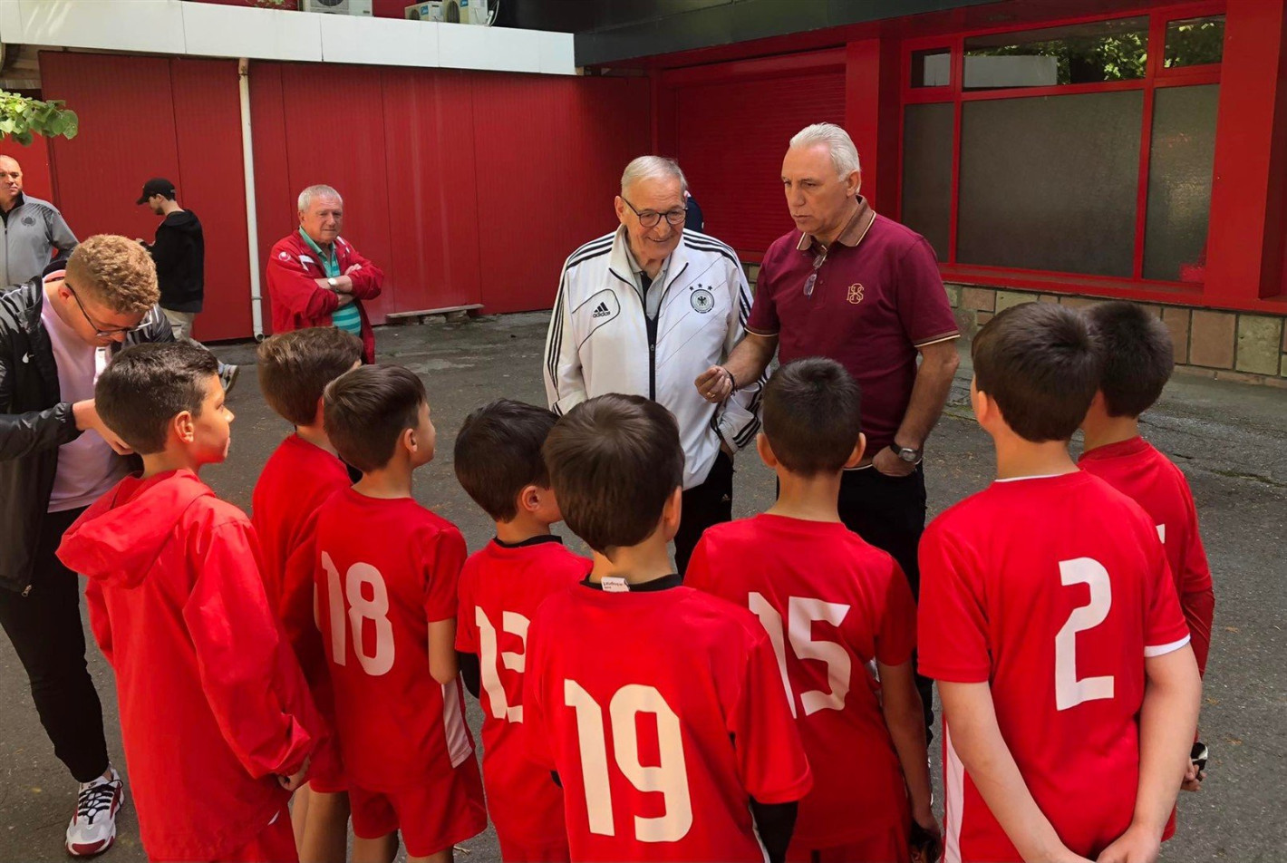 Безсмъртие в снимки. Кадри от живота на един Стратег (Галерия)