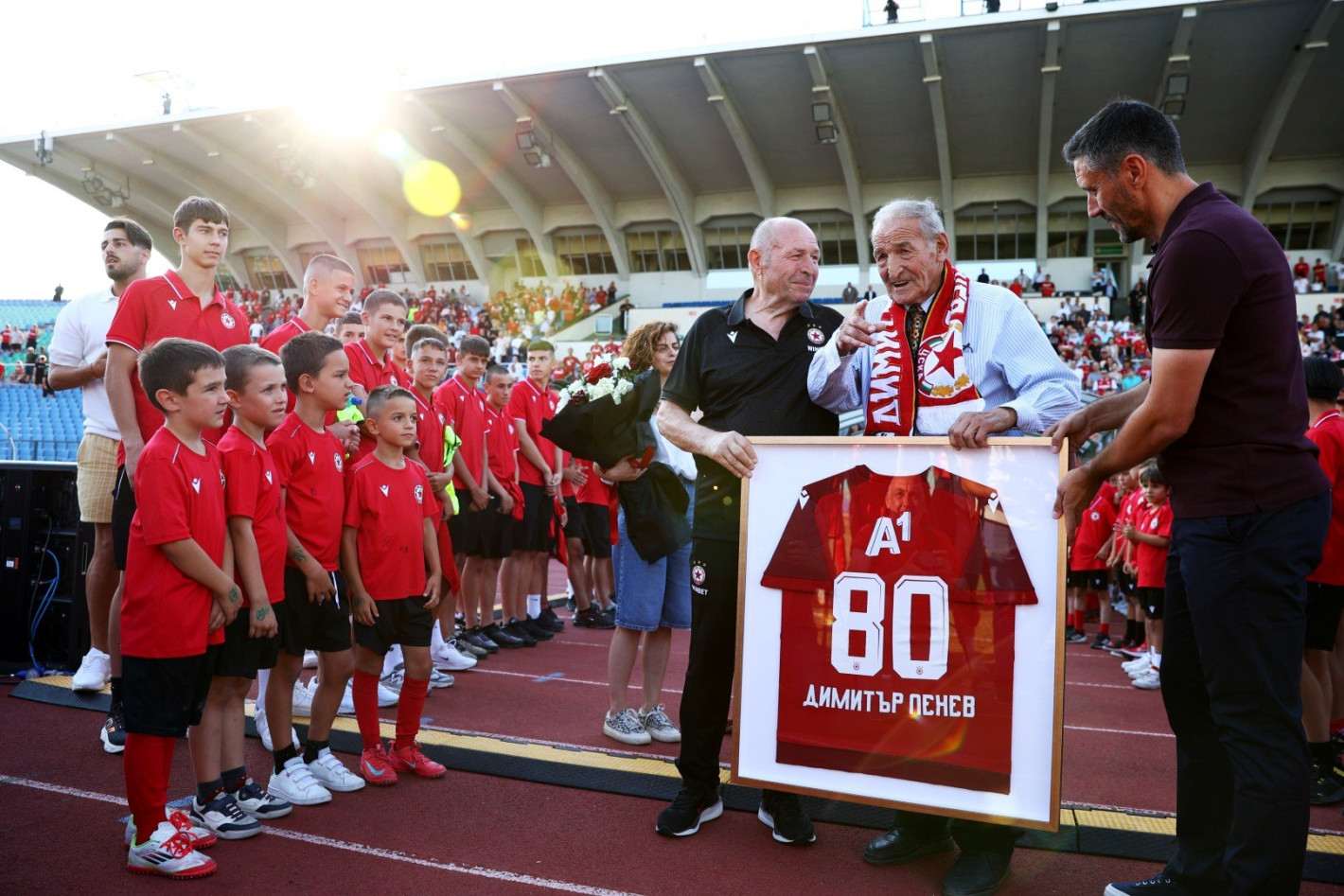 Безсмъртие в снимки. Кадри от живота на един Стратег (Галерия)