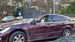 Вижте смазаната от дърво на Витоша кола, в която майка загина пред очите на децата си