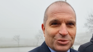 Гроздан Караджов: Навсякъде процесът по смяната на левове в евро в клоновете на „Български пощи“ върви добре