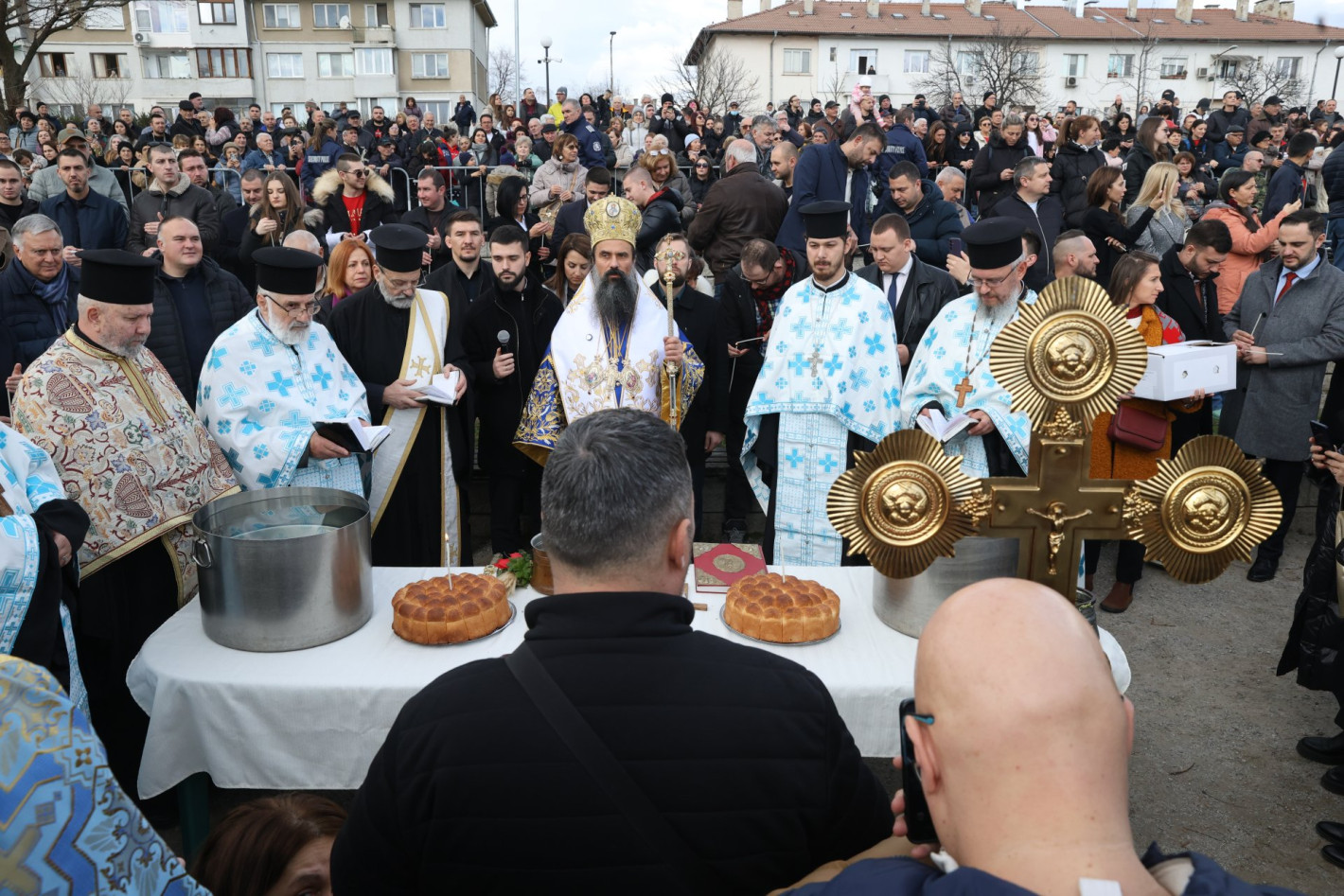 Вижте смелчаците от цяла България, които спасиха кръста на Богоявление (галерия)