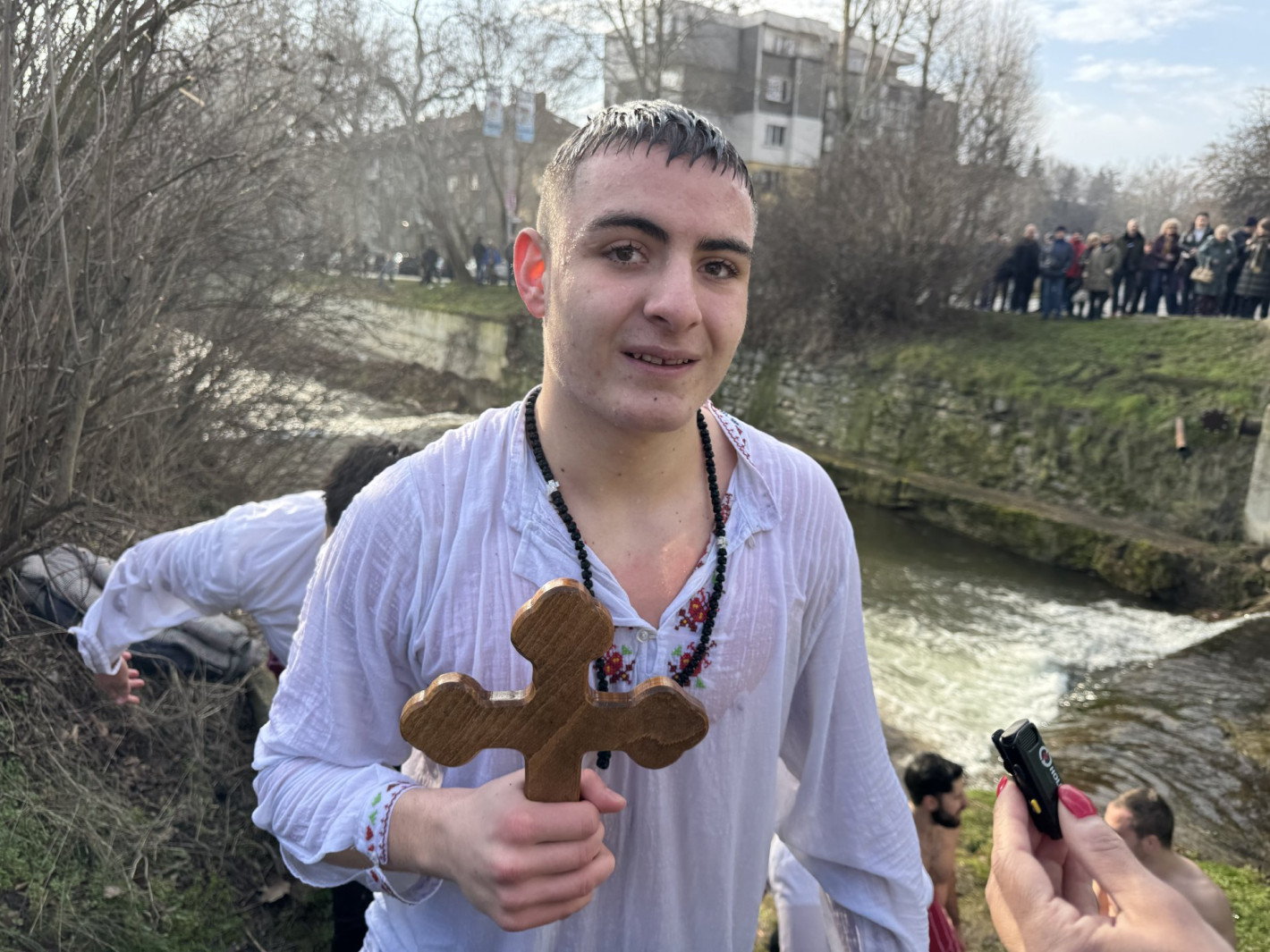 Вижте смелчаците от цяла България, които спасиха кръста на Богоявление (галерия)