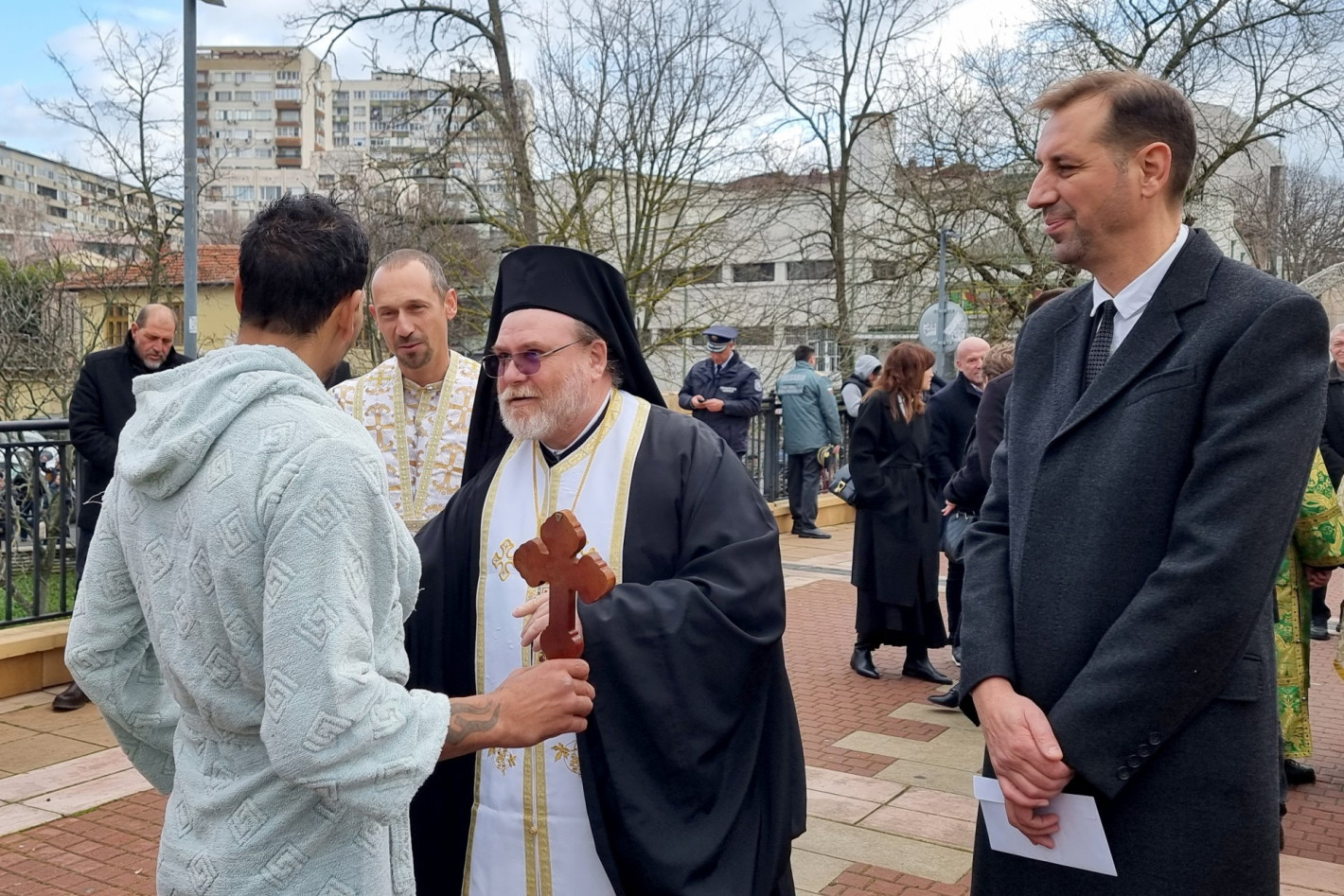 Вижте смелчаците от цяла България, които спасиха кръста на Богоявление (галерия)