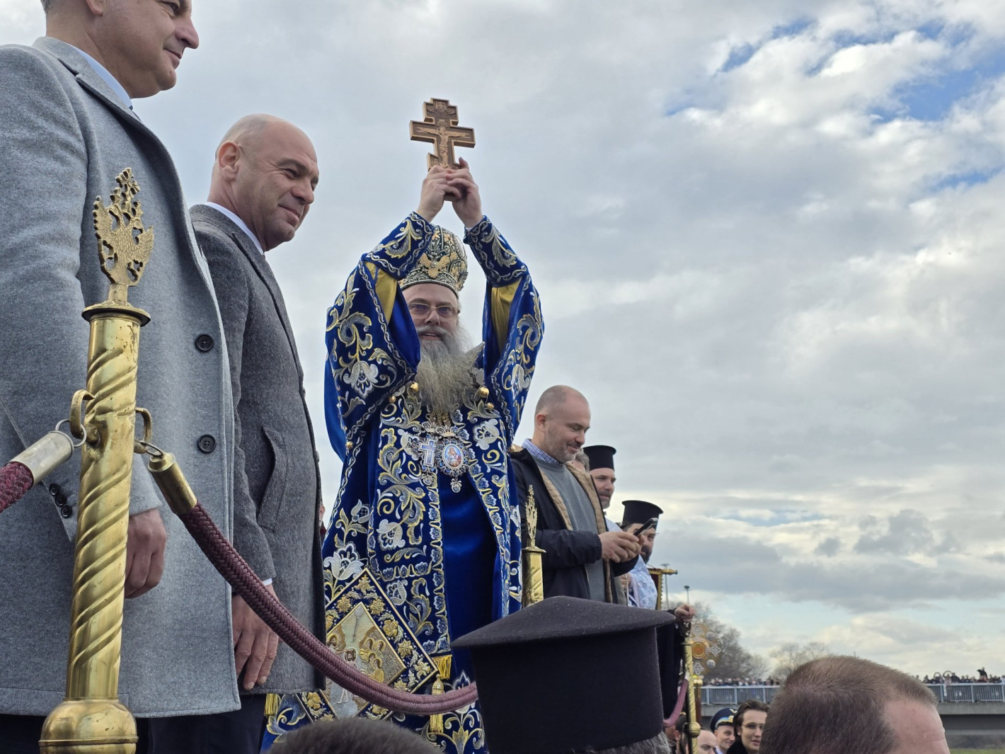 Вижте смелчаците от цяла България, които спасиха кръста на Богоявление (галерия)