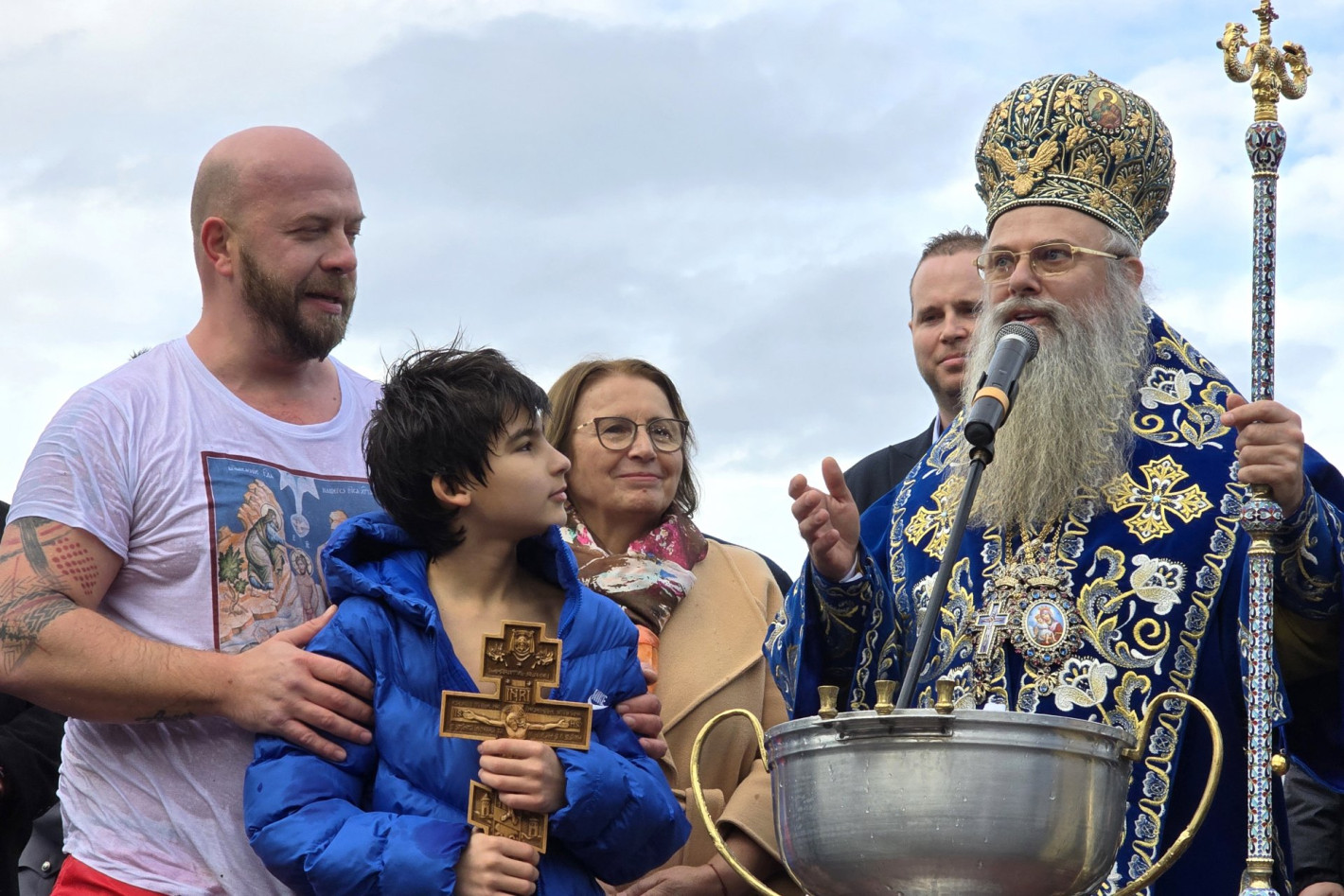 Вижте смелчаците от цяла България, които спасиха кръста на Богоявление (галерия)