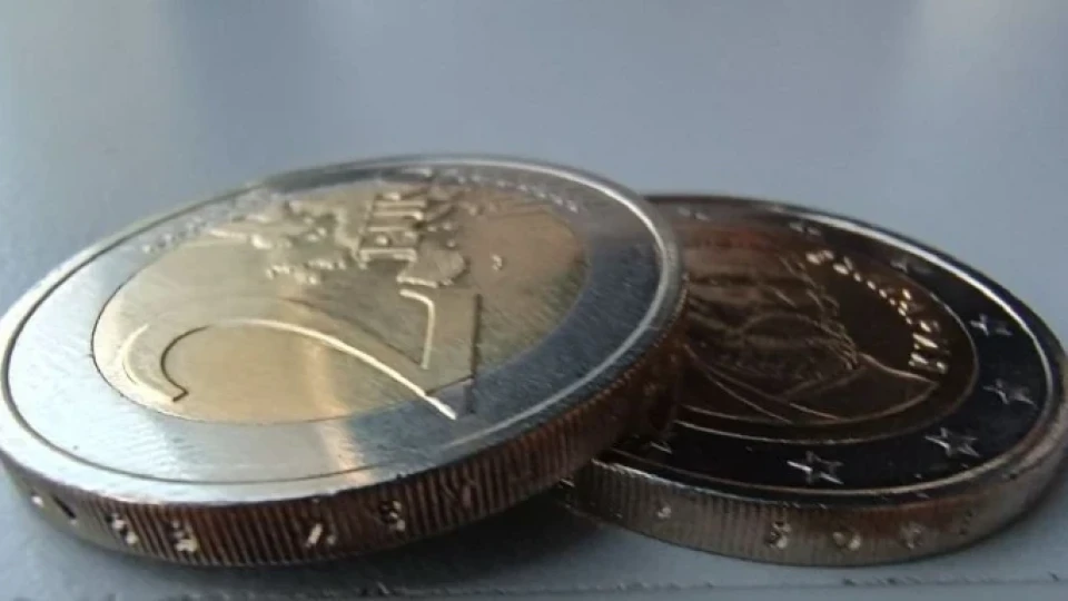 "Боже, пази България": Какво се крие зад фразата на монетата от 2 евро?