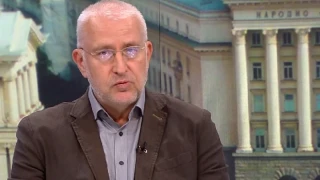 Проф. Малинов към партиите: Внимавайте какво говорите по време на кампанията, защото след това ще трябва да се сключва коалиция