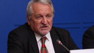 Хиновски: Проектът "Белене" беше управляван от некадърни хора и затова свърши в този гьол