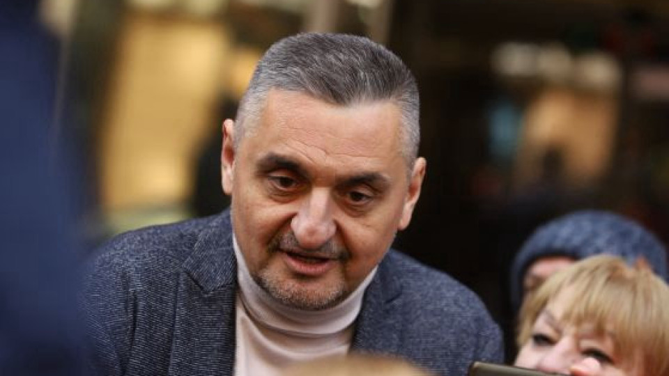 Кирил Добрев, ЛИЦЕТО НА ЧЕРВЕНАТА ОЛИГАРХИЯ, превзема БСП