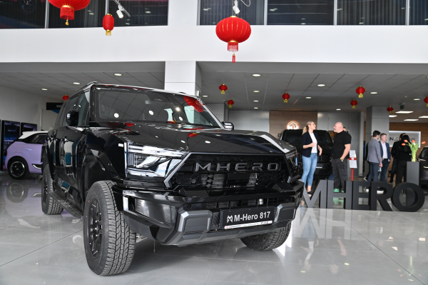 Чайна Мотор представи новия 4х4 MHERO 817 чрез дебютен офроуд тест