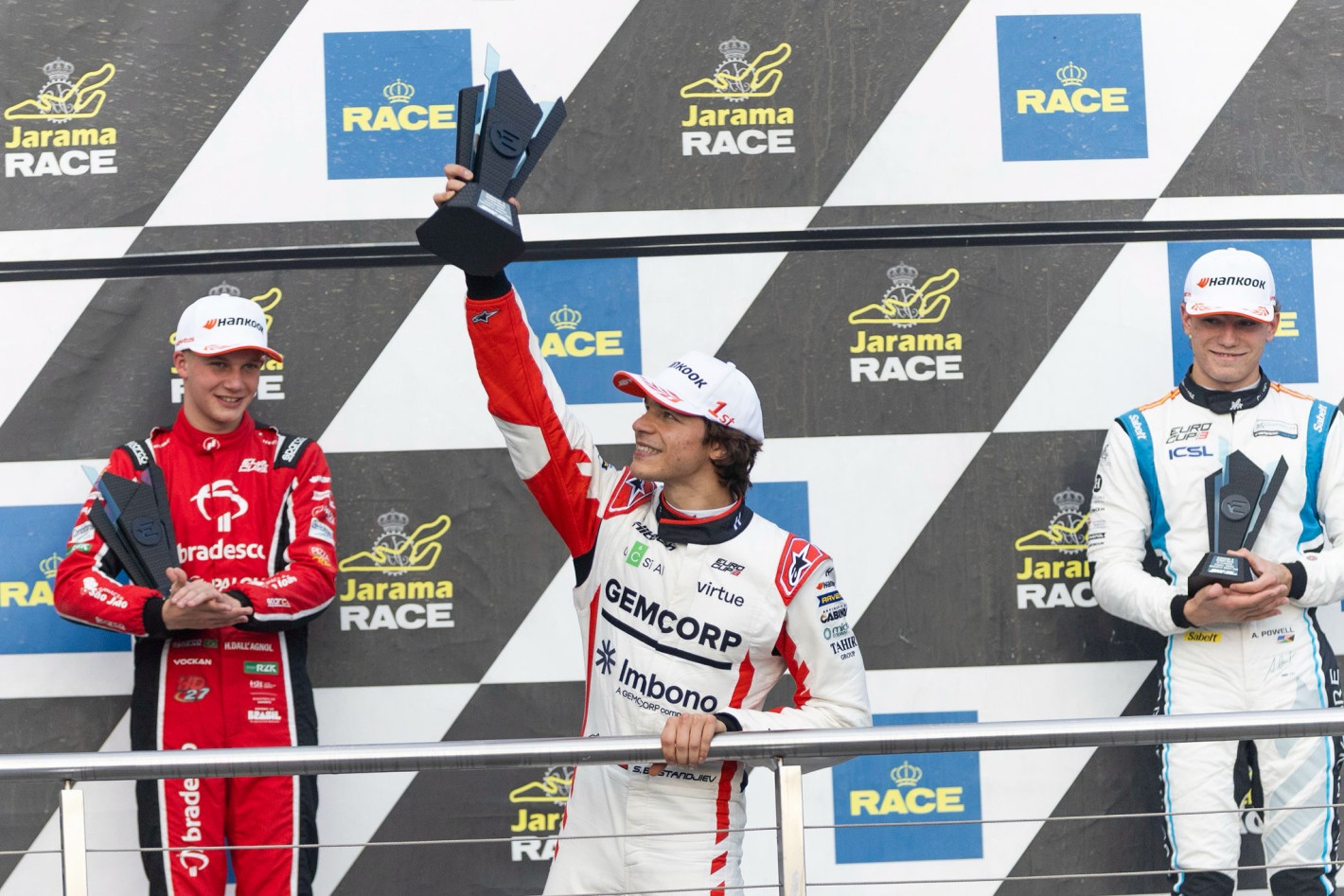 Истинска звезда! Младият български състезател Стефан Бостанджиев триумфира в Sprint Race на Eurocup-3 Winter Championship в Jarama, Испания