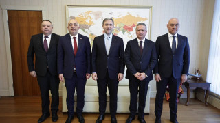 ДЕЛЕГАЦИЯ НА ДПС-НОВО НАЧАЛО СЕ СРЕЩНА В ТУРЦИЯ С КЛЮЧОВ ПРЕДСТАВИТЕЛ ОТ ПАРТИЯТА НА СПРАВЕДЛИВОСТТА И РАЗВИТИЕТО