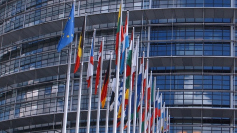 Европейският парламент: Северна Македония трябва добросъвестно да спазва договора за приятелство с България