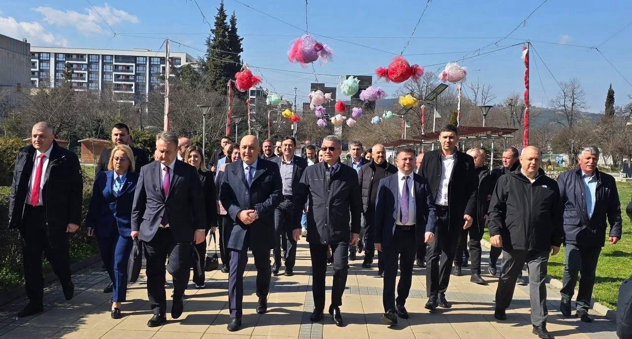 Лидерът на ДПС Делян Пеевски повежда листата в Кърджали