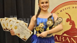 Зад успеха на една млада певица