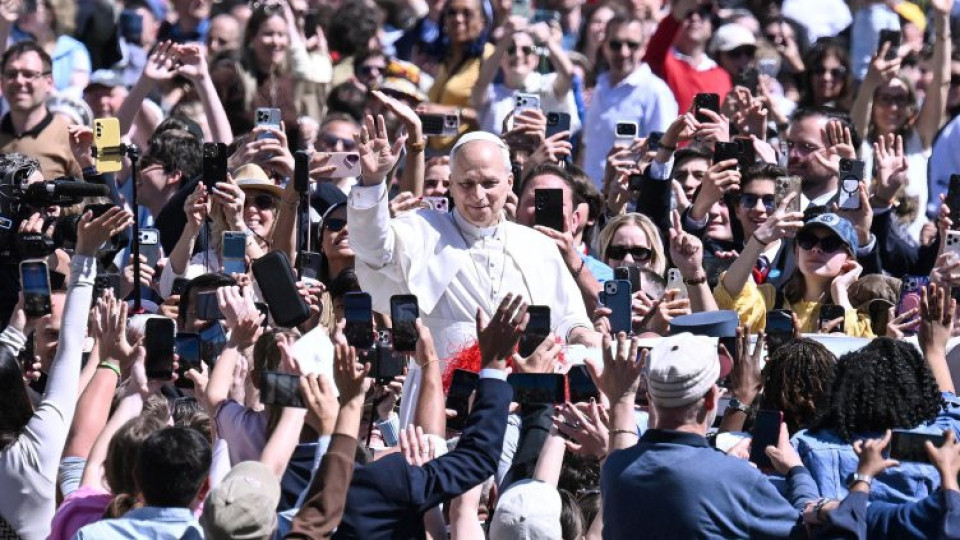 Пентагонът обяви война на папа Лъв, отправял враждебни атаки срещу Тръмп