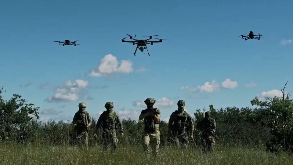 Министърът на отбраната на Латвия: ''Стената от дронове'' не е магически щит срещу Русия