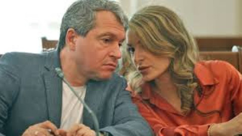 Павела Митова заряза подло Тошко Йорданов