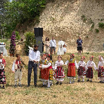 ЗА СЛАВА БОЖИЯ! Фондация “Нашият дом е България” и арх. Пламен П. Мирянов подариха на Мелник благодатен празник в прослава на Светия Дух (СНИМКИ)