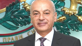 Гълъб Донев ще връчи големите награди на УНСС за най-добра администрация 2025