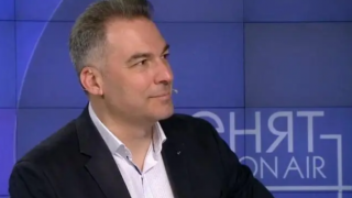 Адв. Емил Георгиев: Емилия Русинова следва да бъде временно отстранена
