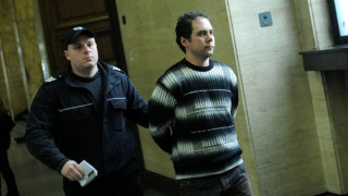 Педофилът охранител Мартин Карамихайлов отново върлува в интернет