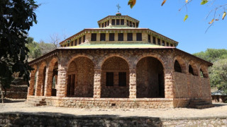 Свлачище затрупа православен манастир в Етиопия, 14 души загинаха