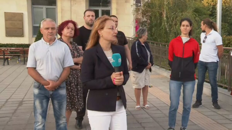 Асеновградчани на протест заради безводието: „Къпем се избирателно“